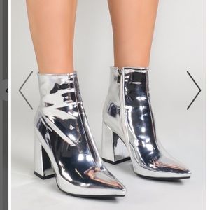 BRAND NEW SILVER METALLIC BOOTIES Pointed Toe